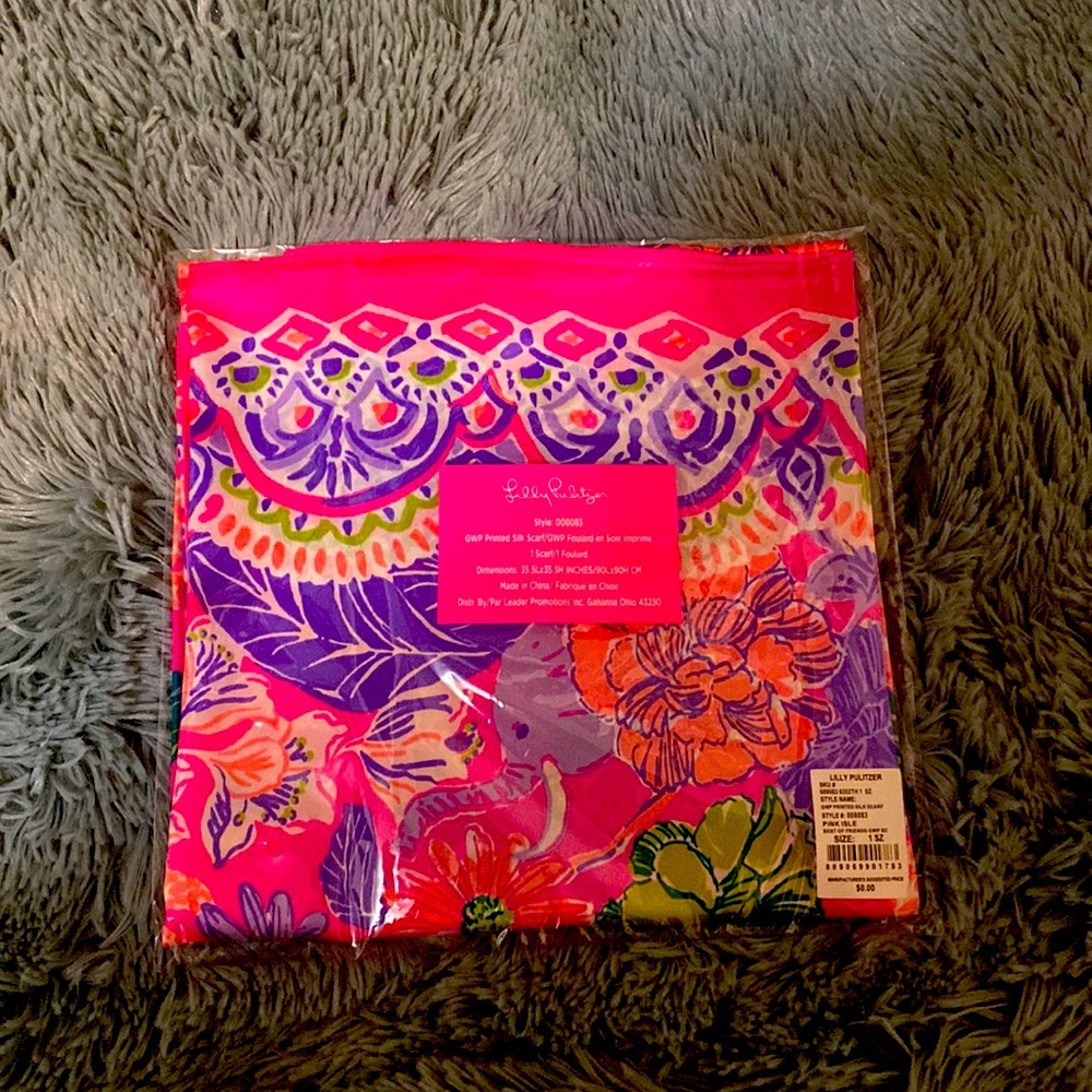 NWT Lilly Pulitzer GWP Scarf
